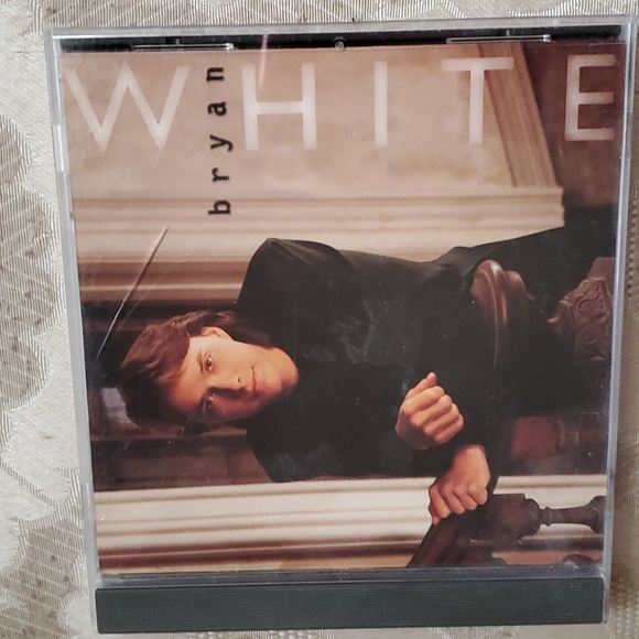 CD-Asylum Records-Bryan White. Producers BillyJo Walker, Jr. & Kyle Lehning-1994 - Picture 1 of 11